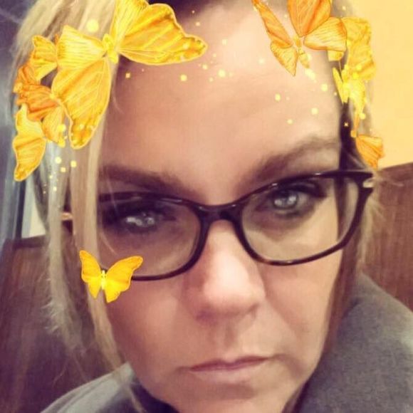 Meet your Posher, Catrina - Picture 1 of 1